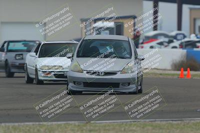 media/Dec-19-2025-Lucky Dog Racing (Fri) [[3b7b1b5fc8]]/Beginner/Session 2 Turn 1/